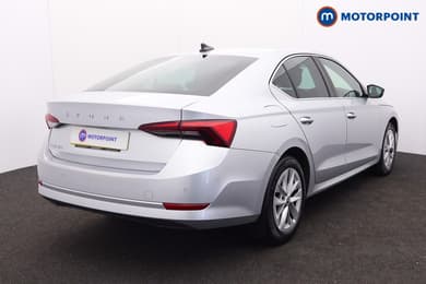 Skoda Octavia Se L Automatic Diesel Hatchback - Stock Number (1664670) - Drivers side rear corner