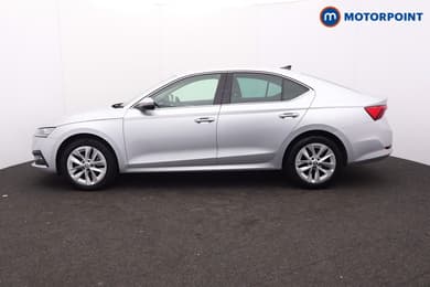 Skoda Octavia Se L Automatic Diesel Hatchback - Stock Number (1664670) - Passenger side