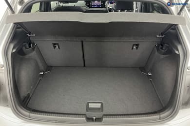 Volkswagen Polo R-Line Manual Petrol Hatchback - Stock Number (1670171) - 3rd supplementary image