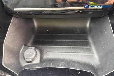 Peugeot 2008 Allure Premium Manual Petrol SUV - Stock Number (1675154) - 15th supplementary image