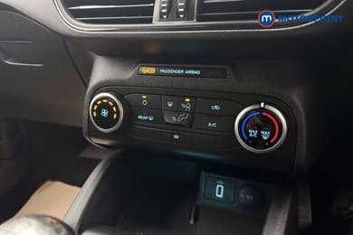 Ford Focus St-Line Edition Manual Petrol Hatchback - Stock Number (1660104) - 13th supplementary image