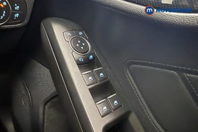 Ford Focus St-Line Edition Manual Petrol Hatchback - Stock Number (1660104) - 17th supplementary image