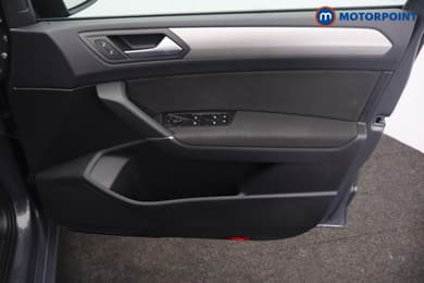 Volkswagen Touran Match Manual Petrol People Carrier - Stock Number (1668542) - 24th supplementary image