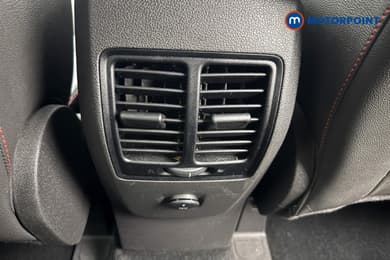 Ford Kuga St-Line Manual Diesel SUV - Stock Number (1670182) - 21st supplementary image