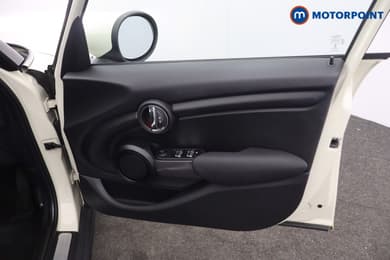 Mini Hatchback One Classic Manual Petrol Hatchback - Stock Number (1671155) - 7th supplementary image