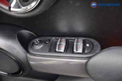 Mini Hatchback One Classic Manual Petrol Hatchback - Stock Number (1671155) - 9th supplementary image