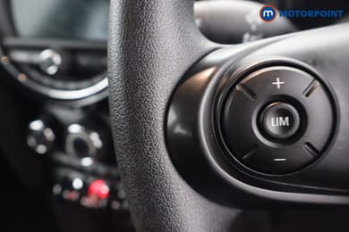 Mini Hatchback One Classic Manual Petrol Hatchback - Stock Number (1671155) - 13th supplementary image