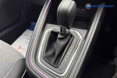 Renault Clio Techno Automatic Petrol-Electric Hybrid Hatchback - Stock Number (1672151) - 17th supplementary image