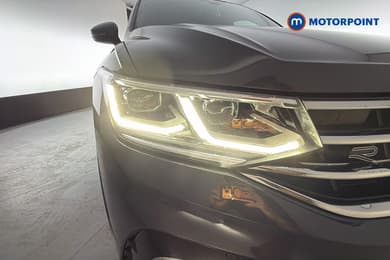 Volkswagen Tiguan R-Line Automatic Petrol SUV - Stock Number (1673725) - 44th supplementary image