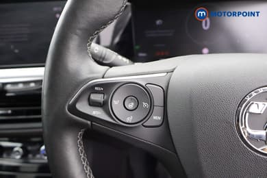 Vauxhall Grandland Ultimate Manual Petrol SUV - Stock Number (1676770) - 2nd supplementary image
