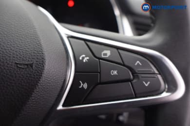 Renault Captur Iconic Manual Petrol SUV - Stock Number (1653150) - 12th supplementary image