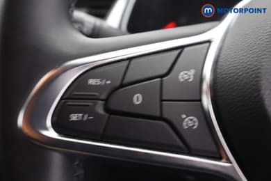 Renault Captur Iconic Manual Petrol SUV - Stock Number (1653150) - 13th supplementary image