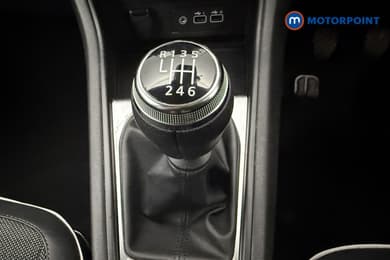 Renault Captur Techno Manual Petrol SUV - Stock Number (1660207) - 7th supplementary image