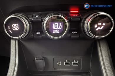 Renault Captur Techno Manual Petrol SUV - Stock Number (1660207) - 16th supplementary image