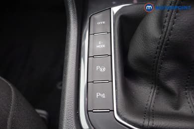 Volkswagen Tiguan Elegance Automatic Petrol Plug-In Hybrid SUV - Stock Number (1668438) - 18th supplementary image