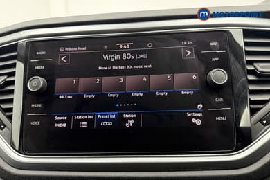 Volkswagen T-Roc Active Manual Petrol SUV - Stock Number (1669811) - 4th supplementary image