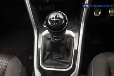 Volkswagen T-Roc Active Manual Petrol SUV - Stock Number (1669811) - 7th supplementary image