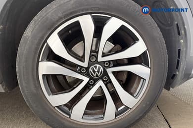 Volkswagen T-Roc Active Manual Petrol SUV - Stock Number (1669811) - 11th supplementary image