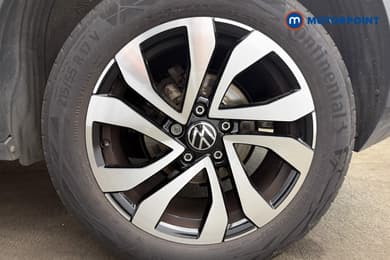 Volkswagen T-Roc Active Manual Petrol SUV - Stock Number (1669811) - 13th supplementary image