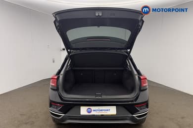 Volkswagen T-Roc Active Manual Petrol SUV - Stock Number (1669811) - 22nd supplementary image