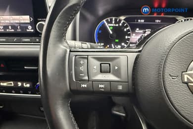 Nissan Qashqai Acenta Premium Automatic Petrol-Electric Hybrid SUV - Stock Number (1672620) - 8th supplementary image
