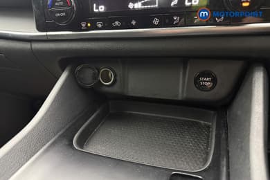 Nissan Qashqai Acenta Premium Automatic Petrol-Electric Hybrid SUV - Stock Number (1672620) - 15th supplementary image