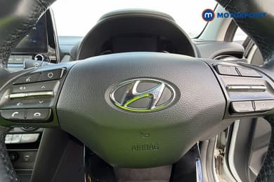 Hyundai Kona Premium Automatic Petrol-Electric Hybrid SUV - Stock Number (1673551) - 5th supplementary image