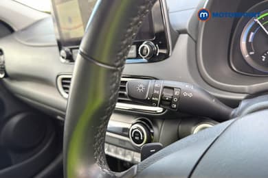 Hyundai Kona Premium Automatic Petrol-Electric Hybrid SUV - Stock Number (1673551) - 6th supplementary image