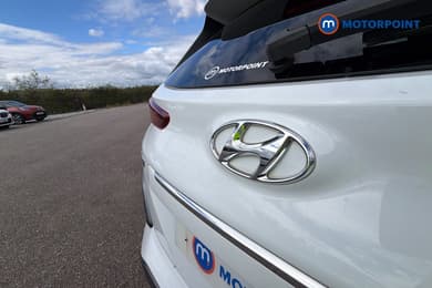 Hyundai Kona Premium Automatic Petrol-Electric Hybrid SUV - Stock Number (1673551) - 37th supplementary image