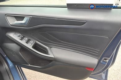 Ford Focus St-Line Edition Manual Petrol Hatchback - Stock Number (1675117) - 2nd supplementary image