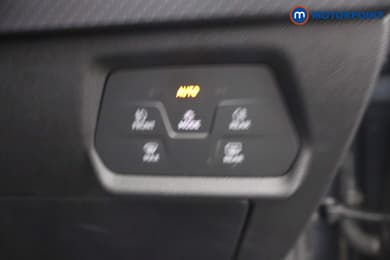 Seat Leon Se Dynamic Manual Petrol Hatchback - Stock Number (1675656) - 12th supplementary image