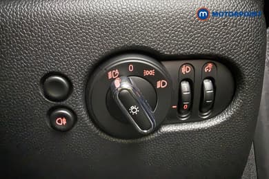 Mini Hatchback Cooper Exclusive Automatic Petrol Hatchback - Stock Number (1675888) - 15th supplementary image