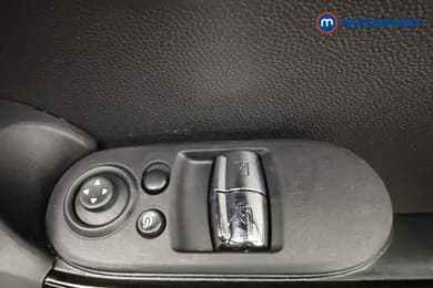 Mini Hatchback Cooper Exclusive Automatic Petrol Hatchback - Stock Number (1675888) - 17th supplementary image
