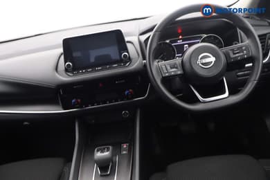 Nissan Qashqai Acenta Premium Automatic Petrol SUV - Stock Number (1676902) - 8th supplementary image