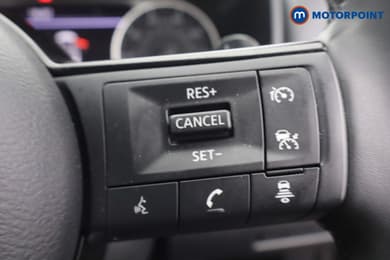 Nissan Qashqai Acenta Premium Automatic Petrol SUV - Stock Number (1676902) - 13th supplementary image