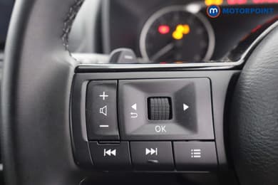 Nissan Qashqai Acenta Premium Automatic Petrol SUV - Stock Number (1676902) - 14th supplementary image