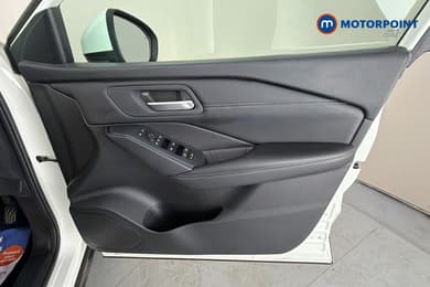 Nissan Qashqai Acenta Premium Manual Petrol SUV - Stock Number (1662312) - 19th supplementary image