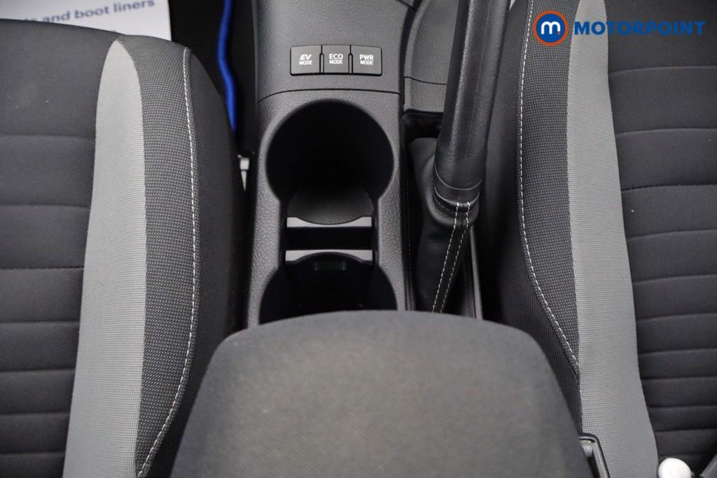 Toyota Auris Icon Automatic Petrol-Electric Hybrid Hatchback - Stock Number (1662904) - 8th supplementary image
