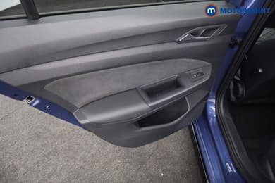 Volkswagen Golf Black Edition Automatic Petrol Hatchback - Stock Number (1672311) - 32nd supplementary image