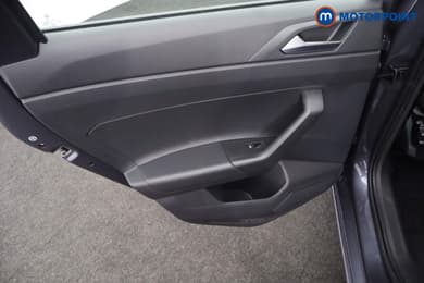 Volkswagen Polo Life Manual Petrol Hatchback - Stock Number (1672837) - 31st supplementary image