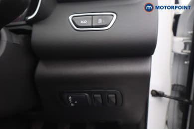 Renault Kadjar Techno Manual Petrol SUV - Stock Number (1674158) - 13th supplementary image