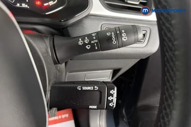 Renault Captur Evolution Automatic Petrol-Electric Hybrid SUV - Stock Number (1674234) - 7th supplementary image
