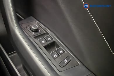 Volkswagen T-Roc R-Line Automatic Petrol SUV - Stock Number (1674553) - 17th supplementary image