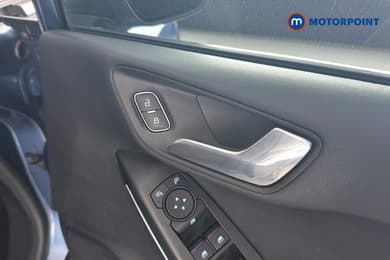 Ford Fiesta Titanium Manual Petrol Hatchback - Stock Number (1675174) - 42nd supplementary image