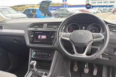 Volkswagen Tiguan Life Manual Diesel SUV - Stock Number (1675794) - 2nd supplementary image