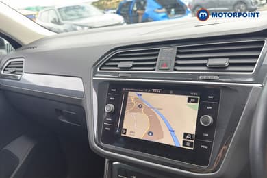 Volkswagen Tiguan Life Manual Diesel SUV - Stock Number (1675794) - 10th supplementary image