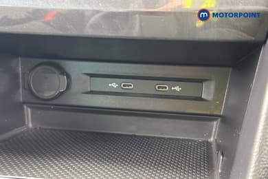 Volkswagen Tiguan Life Manual Diesel SUV - Stock Number (1675794) - 17th supplementary image