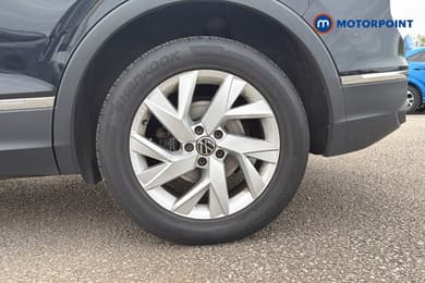 Volkswagen Tiguan Life Manual Diesel SUV - Stock Number (1675794) - 48th supplementary image