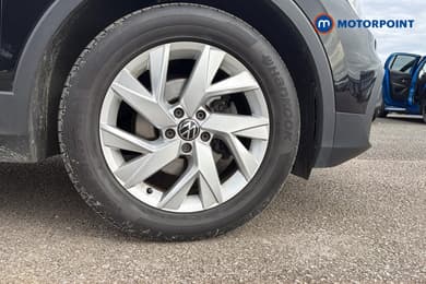 Volkswagen Tiguan Life Manual Diesel SUV - Stock Number (1675794) - 50th supplementary image