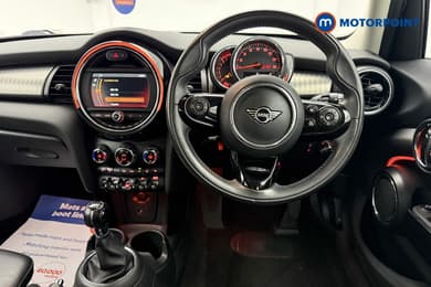 Mini Hatchback Cooper Exclusive Manual Petrol Hatchback - Stock Number (1657580) - 2nd supplementary image